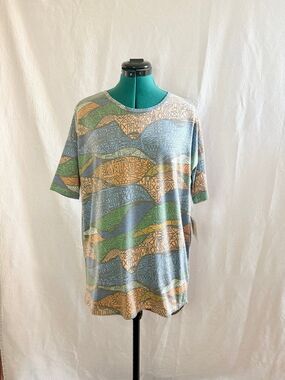 NWT Lularoe Irma XS tunic. Brand new with tags.